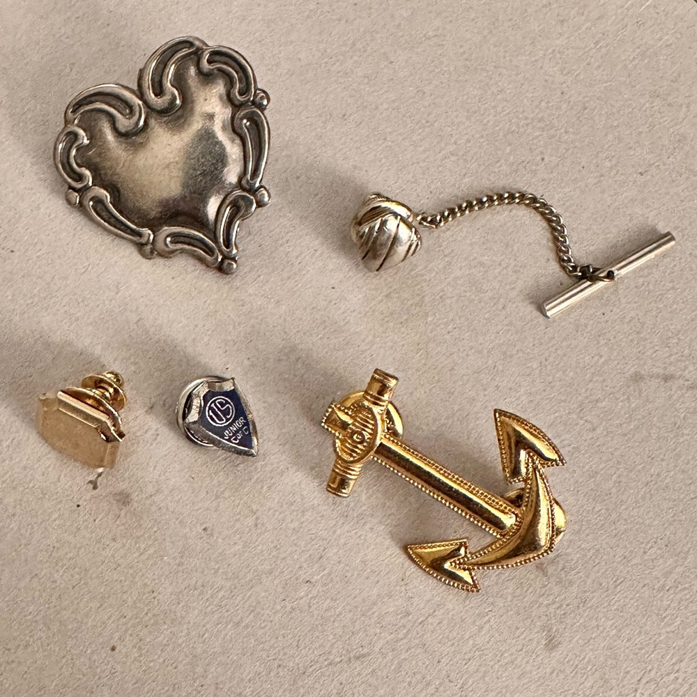 Various Lot Tie Tacks, Brooch and Pins